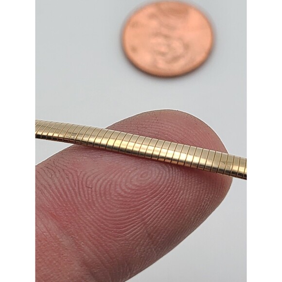 Reversible 14k White & Yellow Gold Omega Chain Necklace 18" Length, 13.74g - Picture 4 of 13